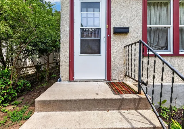 Photo 3 of Sale Pending at 3313 37th Avenue S, Minneapolis, MN 55406 | MLS# 7123729 | Listing updated on 2026-08-27