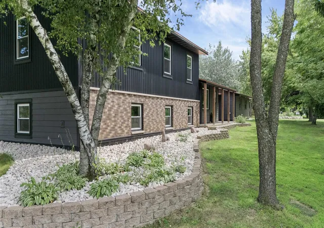Photo 3 of Single family home for sale at N15648 W Prairie Rd, Trempealeau, WI 54661 | MLS# 7123739 | Listing updated on 2026-10-02