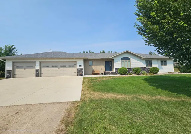 1st image of 7580 Country Creek Rd, Wahpeton, ND 58075 | MLS# 7123744