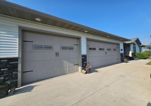 Photo 2 of Single family home for sale at 7580 Country Crk Rd, Wahpeton, ND 58075 | MLS# 7123744 | Listing updated on 2026-08-25
