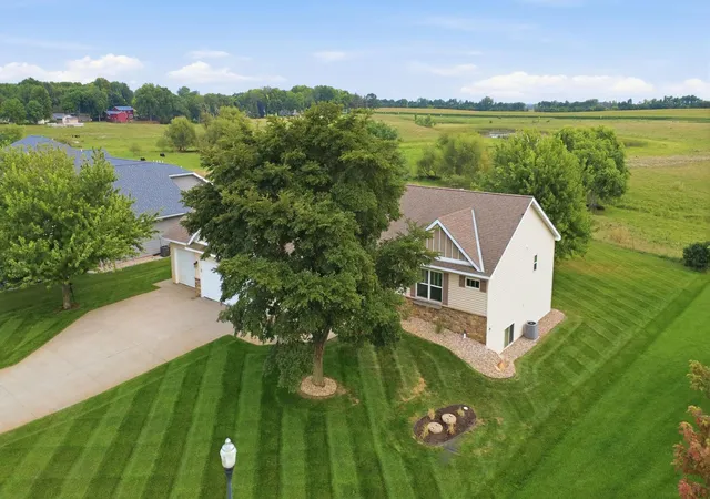Photo 3 of Sale Pending at 2759 11th Avenue Se, Willmar, MN 56201 | MLS# 7123745 | Listing updated on 2026-09-02
