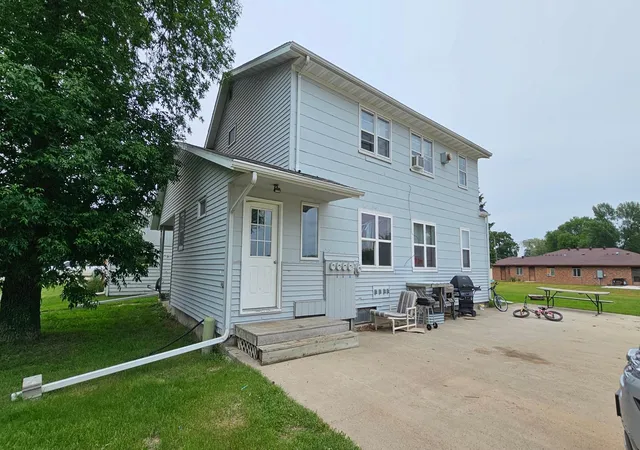 Photo 1 of Multi family home for sale at 104 5th Avenue S, Wahpeton, ND 58075 | MLS# 7123764 | Listing updated on 2026-09-04