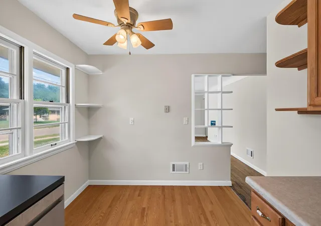 5th image of 457 18Th Ave N, South Saint Paul, MN 55075 | MLS# 7123765