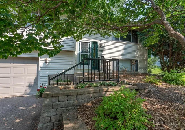 Photo 1 of Sale Pending at 3615 Westmark Dr, Minnetonka, MN 55345 | MLS# 7123790 | Listing updated on 2026-09-05
