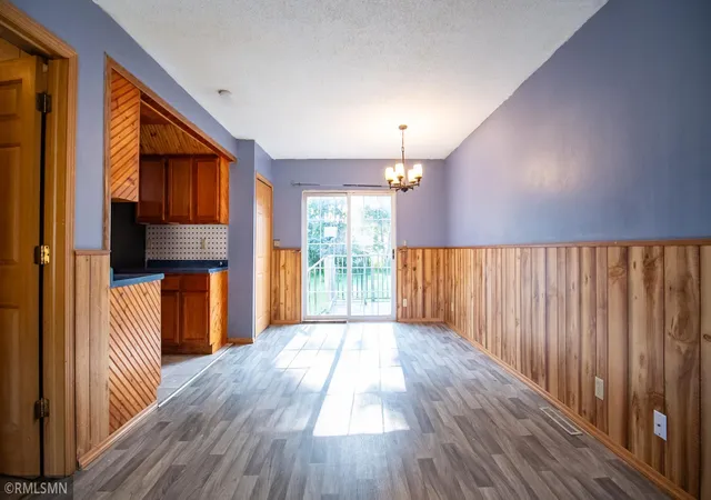 Photo 3 of Single family home for sale at 1212 6th Avenue SE, Rochester, MN 55904 | MLS# 7123791 | Listing updated on 2026-09-01