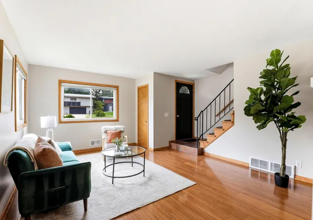 Photo 3 of Sale Pending at 6218 France Ave S, Edina, MN 55410 | MLS# 7123795 | Listing updated on 2026-09-24