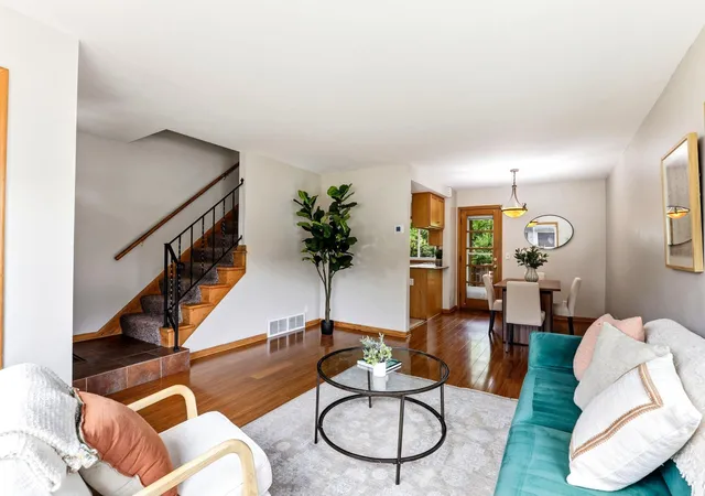 Photo 3 of Sale Pending at 6218 France Ave S, Edina, MN 55410 | MLS# 7123795 | Listing updated on 2026-09-24