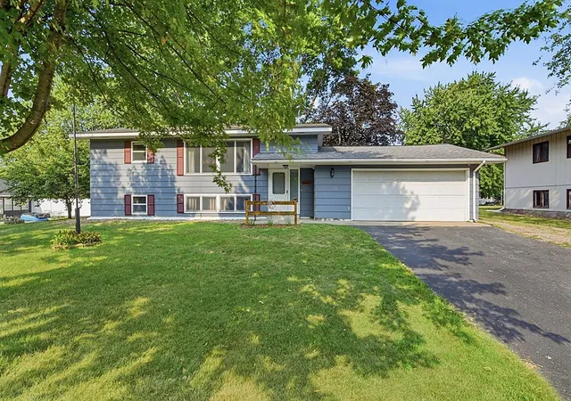 2nd image of 967 6th Ave N, Sauk Rapids, MN 56379 | MLS# 7123818