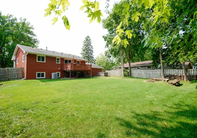 2nd image of 1400 Viking Dr, Buffalo, MN 55313 | MLS# 7123827