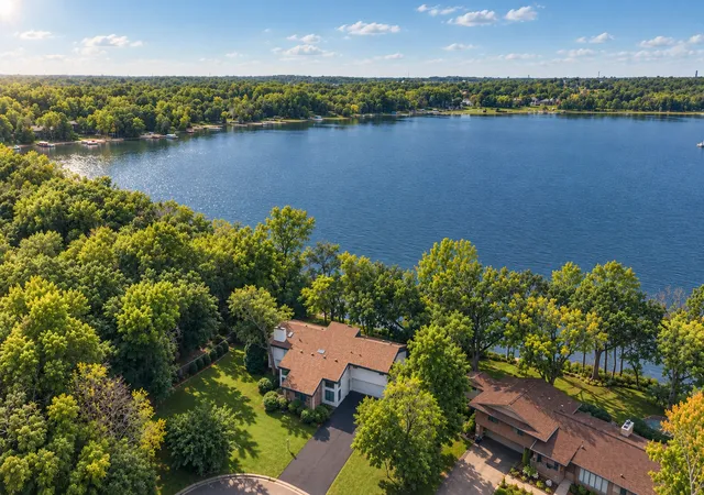 Photo 1 of Single family home for sale at 5605 Evergreen Ln N, Plymouth, MN 55442 | MLS# 7123845 | Listing updated on 2026-10-18