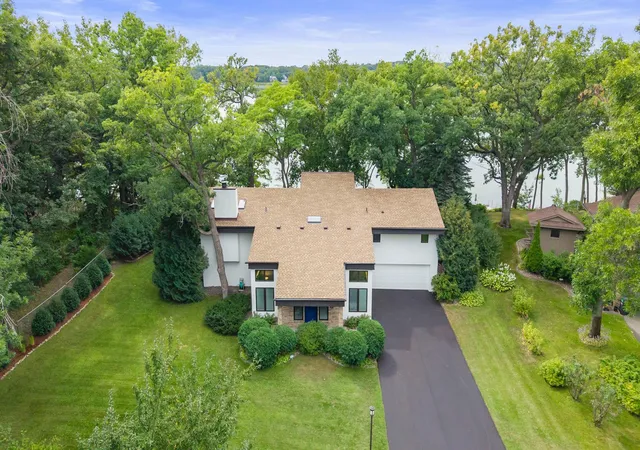 Photo 2 of Single family home for sale at 5605 Evergreen Ln N, Plymouth, MN 55442 | MLS# 7123845 | Listing updated on 2026-09-17