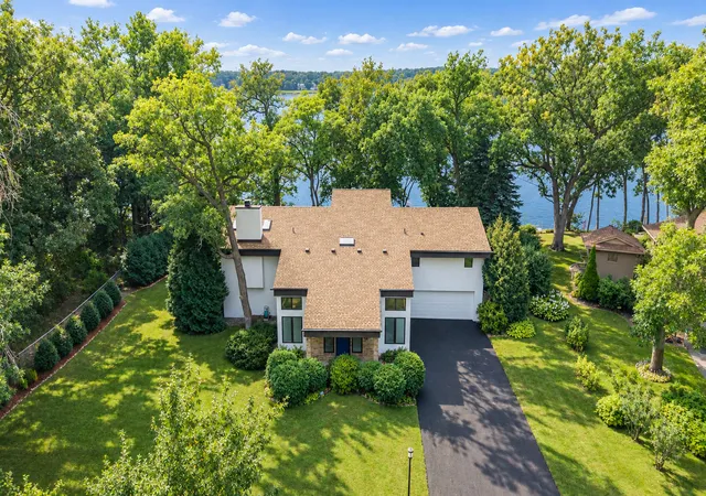 Photo 2 of Single family home for sale at 5605 Evergreen Ln N, Plymouth, MN 55442 | MLS# 7123845 | Listing updated on 2026-10-18