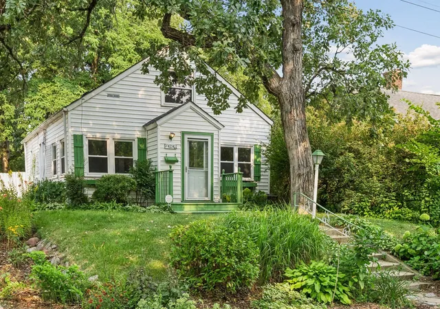 1st image of 4214 Alabama Ave S, Minneapolis, MN 55416 | MLS# 7123875