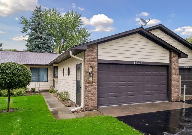 Photo 2 of Single family home for sale at 14324 Glenda Dr, Saint Paul, MN 55124 | MLS# 7123879 | Listing updated on 2026-10-02