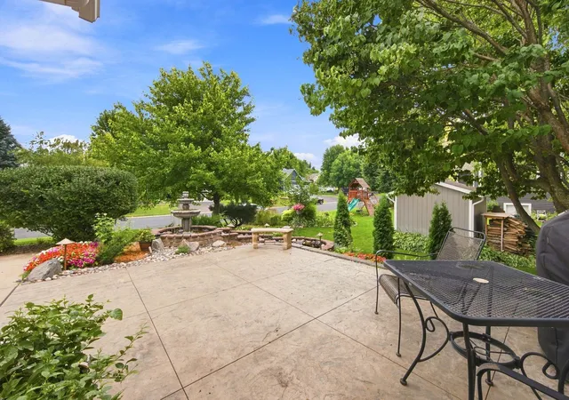 Photo 3 of Sale Pending at 2003 Ponds Way, Shakopee, MN 55379 | MLS# 7123889 | Listing updated on 2026-09-27