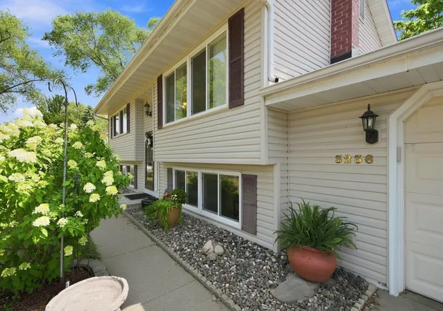 2nd image of 3236 115th Ln Nw, Minneapolis, MN 55433 | MLS# 7123890