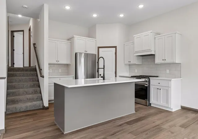 2nd image of 2669 128th Ave Nw, Minneapolis, MN 55448 | MLS# 7123897