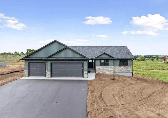 1st image of 238 Eagle Ridge Dr, Roberts, WI 54023 | MLS# 7123899
