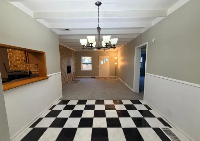 Photo 4 of Sale Pending at 658 Gentry Ave N, Saint Paul, MN 55128 | MLS# 7123909 | Listing updated on 2026-08-27
