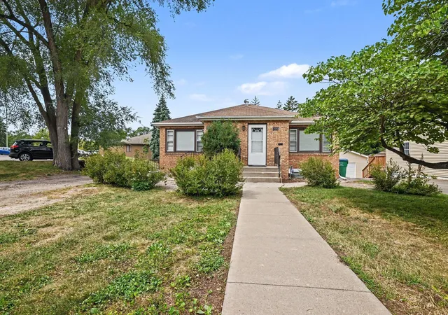 image of 3998 Brunswick Ave S, Saint Louis Park, MN 55416 | MLS# 7123920