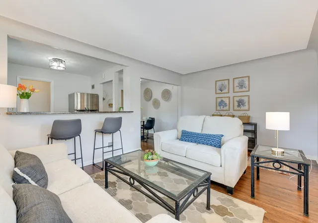 image of 3998 Brunswick Ave S, Saint Louis Park, MN 55416 | MLS# 7123920