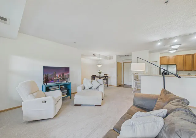 Photo 3 of Condo for sale at 150 E Burnsville Pkwy #309, Burnsville, MN 55337 | MLS# 7123921 | Listing updated on 2026-09-01
