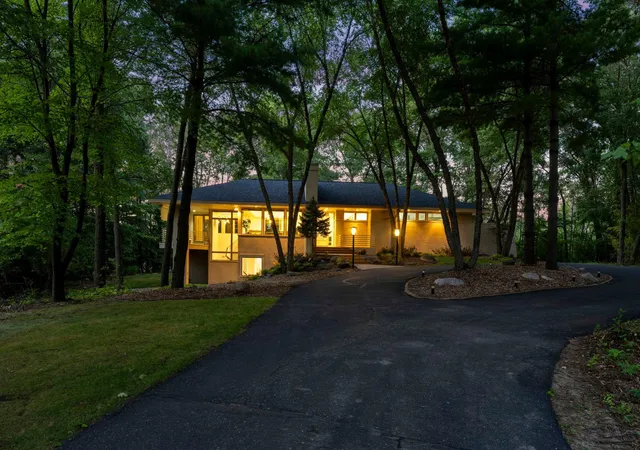 4th image of 11945 Isleton Ave N, Stillwater, MN 55082 | MLS# 7123928