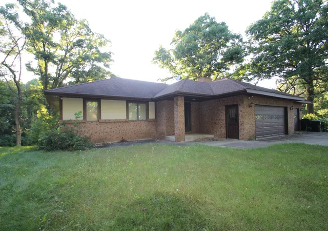 Photo 1 of Single family home for sale at 19410 Saint Francis Blvd Nw, Anoka, MN 55303 | MLS# 7123957 | Listing updated on 2026-09-04