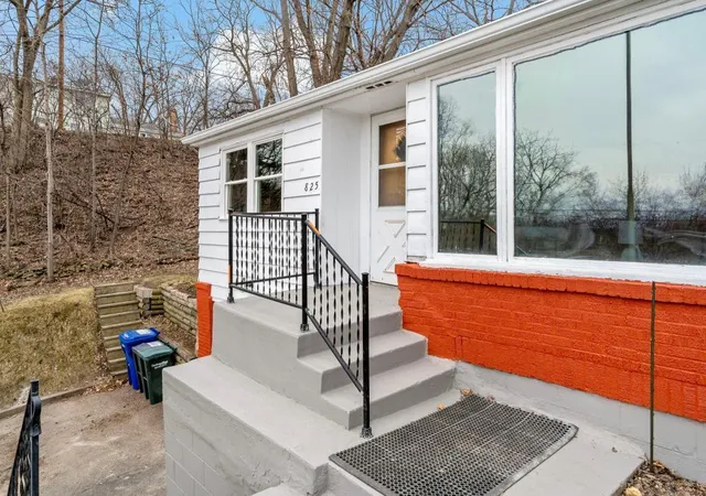 Photo 1 of Single family home for sale at 825 Kansas Ave, Saint Paul, MN 55107 | MLS# 7123963 | Listing updated on 2026-10-12