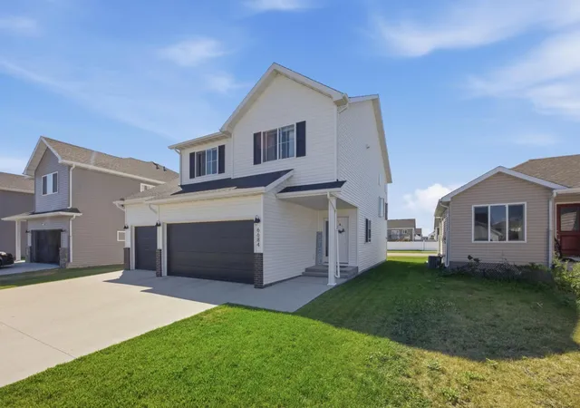 Photo 2 of Single family home for sale at 6684 Toronto Dr S, Fargo, ND 58104 | MLS# 7123968 | Listing updated on 2026-08-28