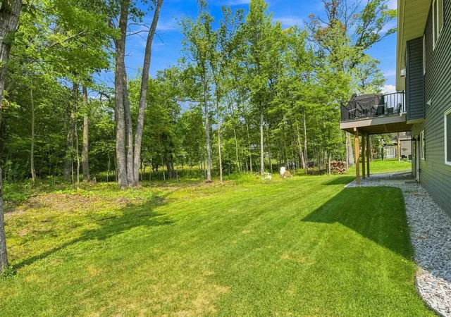 Photo 3 of Single family home for sale at 425 Knollwood Ave, Saint Croix Falls, WI 54024 | MLS# 7123969 | Listing updated on 2026-09-22