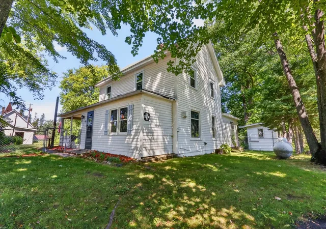 Photo 3 of Single family home for sale at 401 Wright St, Palisade, MN 56469 | MLS# 7123996 | Listing updated on 2026-08-26