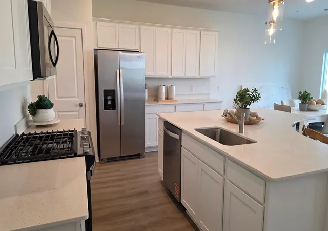 5th image of 19198 Goldenrod Trl, Hamel, MN 55340 | MLS# 7124014