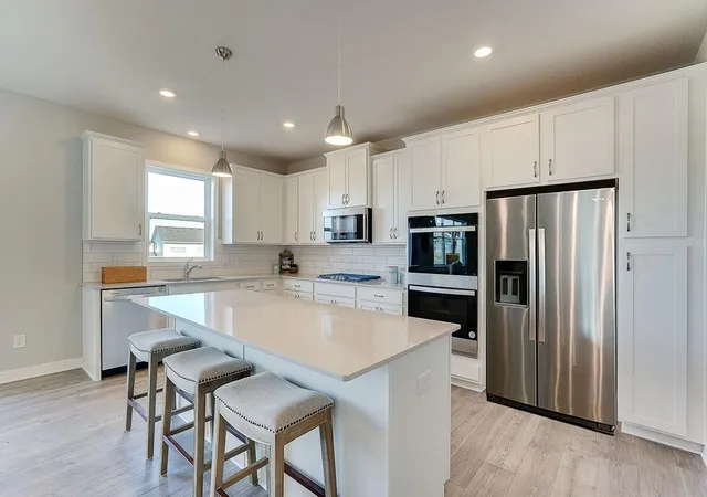 2nd image of 1643 Zumbro Ave, Shakopee, MN 55379 | MLS# 7124016