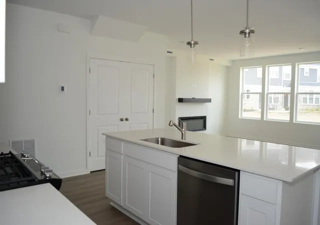 1st image of 19204 Goldenrod Trl, Hamel, MN 55340 | MLS# 7124019