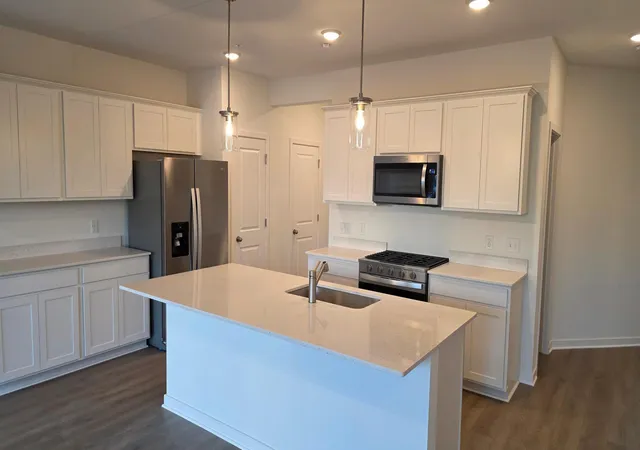 3rd image of 19204 Goldenrod Trl, Hamel, MN 55340 | MLS# 7124019