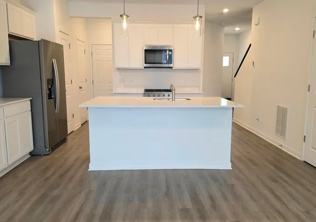 4th image of 19204 Goldenrod Trl, Hamel, MN 55340 | MLS# 7124019