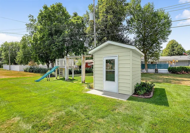 Photo 4 of Single family home for sale at 523 6th Avenue N, Cold Spring, MN 56320 | MLS# 7124047 | Listing updated on 2026-09-29