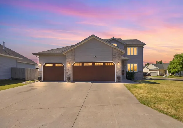 Photo 2 of Single family home for sale at 3526 Park Ave S, Fargo, ND 58103 | MLS# 7124055 | Listing updated on 2026-09-24