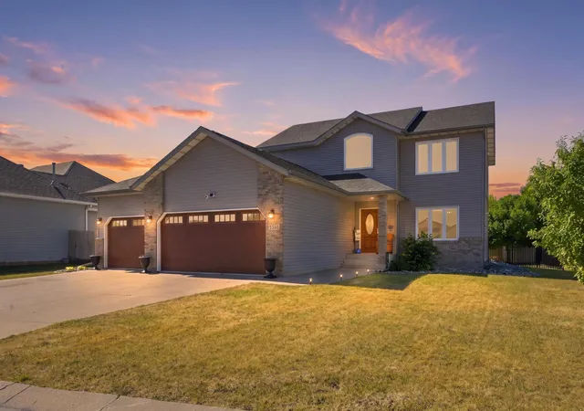 Photo 3 of Single family home for sale at 3526 Park Ave S, Fargo, ND 58103 | MLS# 7124055 | Listing updated on 2026-09-24
