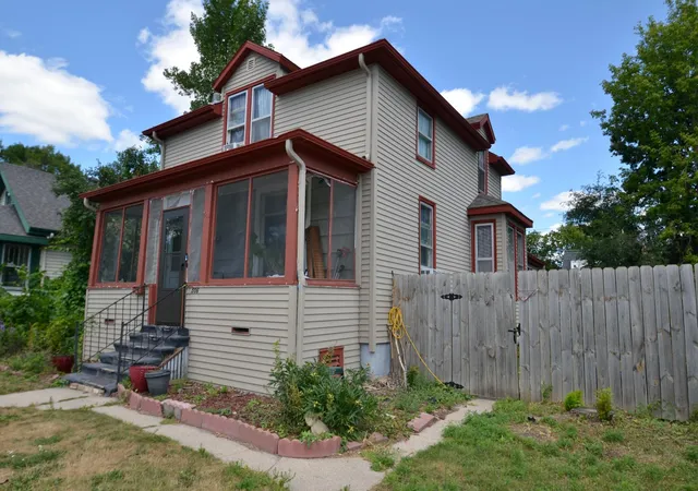 2nd image of 506 4th St S, Moorhead, MN 56560 | MLS# 7124062