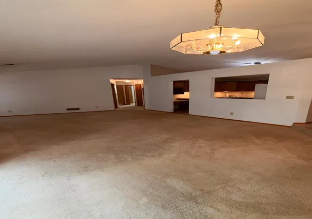 Photo 3 of Condo for sale at 2617 Innsbruck Trl, Saint Paul, MN 55112 | MLS# 7124079 | Listing updated on 2026-08-20