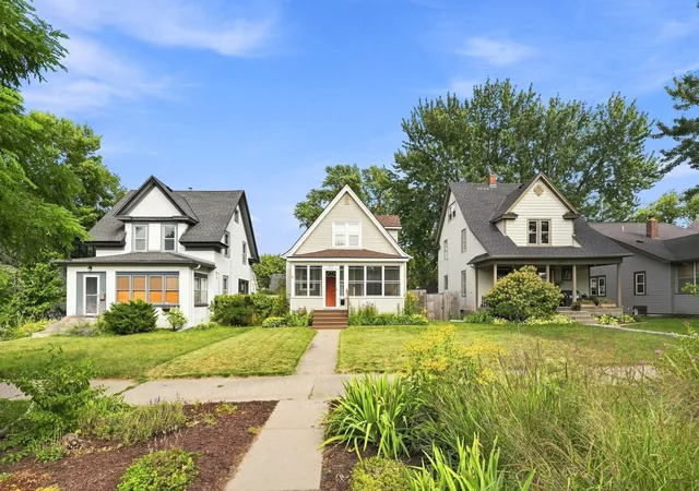 Photo 2 of Sale Pending at 3937 Lyndale Ave S, Minneapolis, MN 55409 | MLS# 7124085 | Listing updated on 2026-09-03