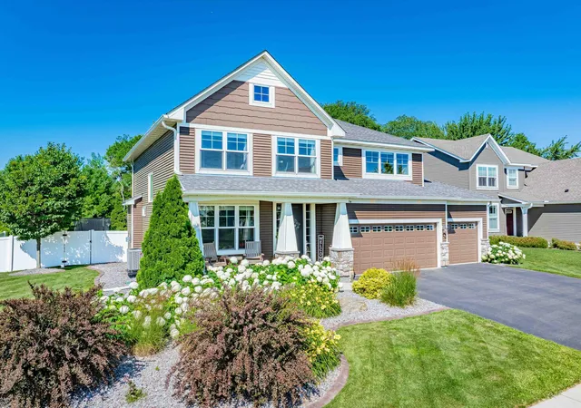 1st image of 1100 Skybrooke Ave, Waconia, MN 55387 | MLS# 7124119