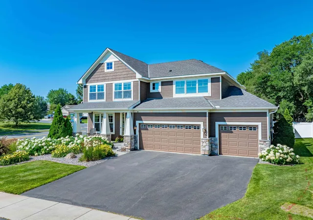 Photo 3 of Sale Pending at 1100 Skybrooke Ave, Waconia, MN 55387 | MLS# 7124119 | Listing updated on 2026-08-28