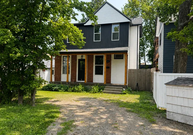 Photo 3 of Sale Pending at 321 7th Street Sw, Willmar, MN 56201 | MLS# 7124147 | Listing updated on 2026-08-31