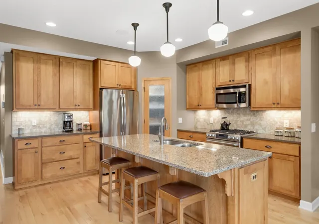2nd image of 8797 Upper 7th Pl, Lake Elmo, MN 55042 | MLS# 7124155