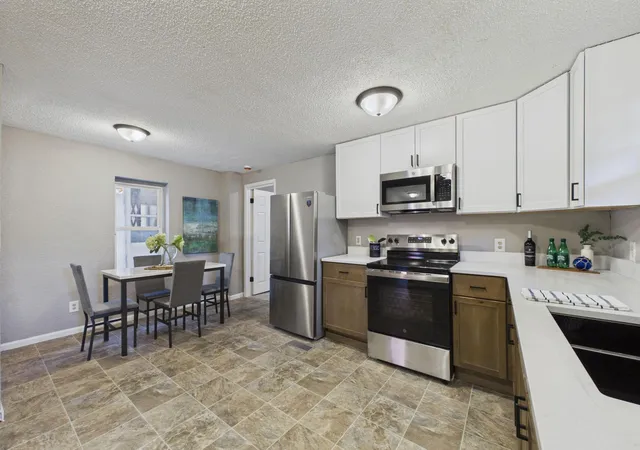 Photo 1 of Single family home for sale at 920 Farrington St, Saint Paul, MN 55117 | MLS# 7124198 | Listing updated on 2026-09-25
