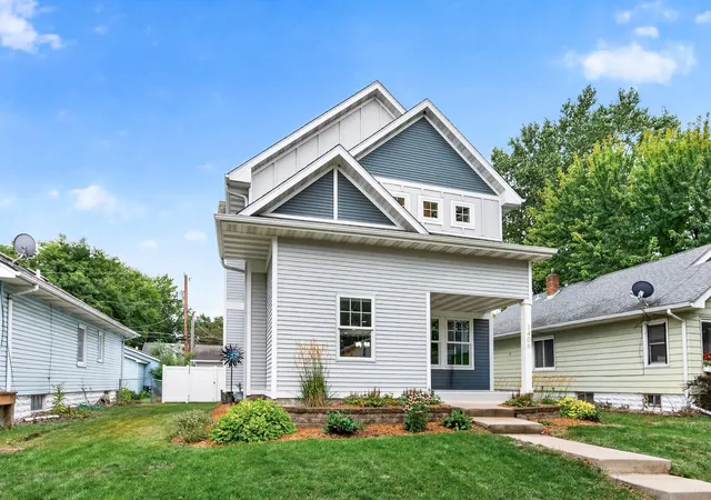 Photo 3 of Single family home for sale at 1406 Juliet Ave, Saint Paul, MN 55105 | MLS# 7124205 | Listing updated on 2026-09-14