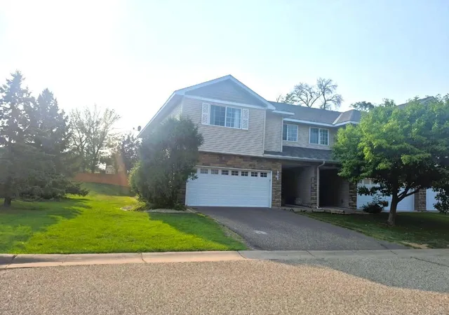2nd image of 4806 200th St N, Forest Lake, MN 55025 | MLS# 7124216